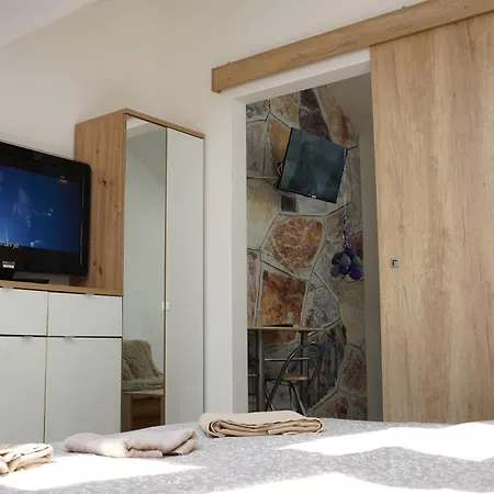 Jacuzzi Sensation Βελιγράδι