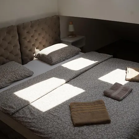 Jacuzzi Sensation * ベオグラード